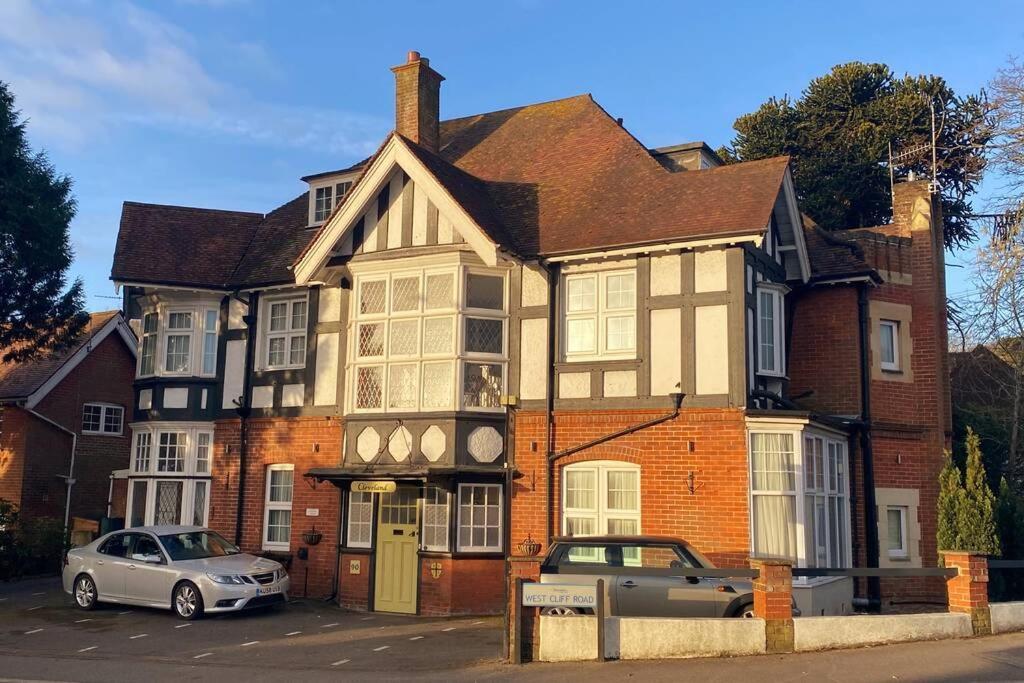 Cleveland House - Perfect For Beaches And Town. Борнмут Экстерьер фото
